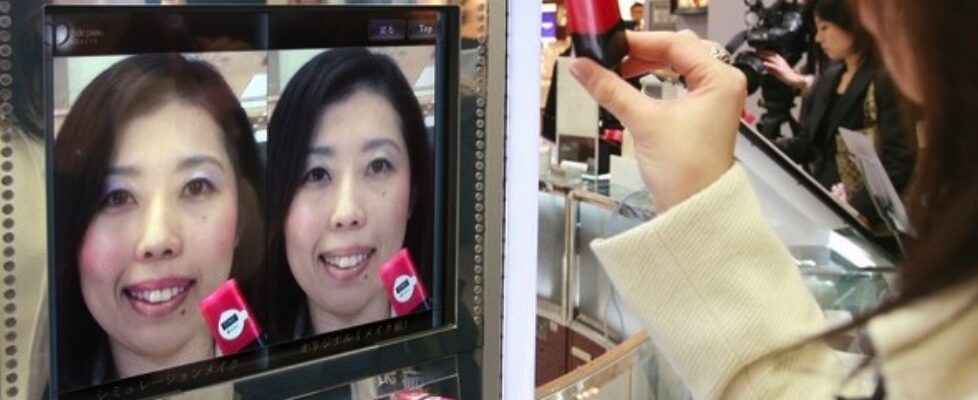 Mitsukoshi Future Store Demonstration 2008